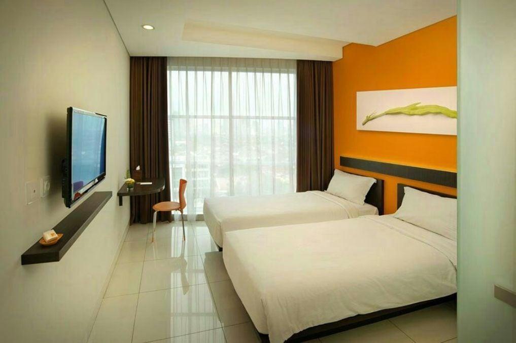 V Hotel Tebet Jakarta Exterior foto