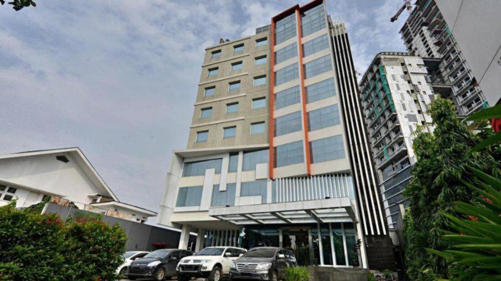 V Hotel Tebet Jakarta Exterior foto
